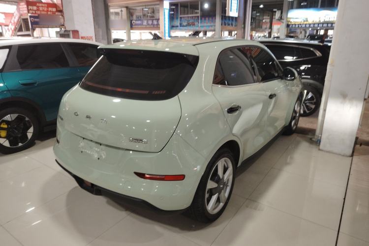 Used ORA Good Cat 2022 Morandi Edition 400km Standard Range Luxury Version Lithium-Ion Battery
