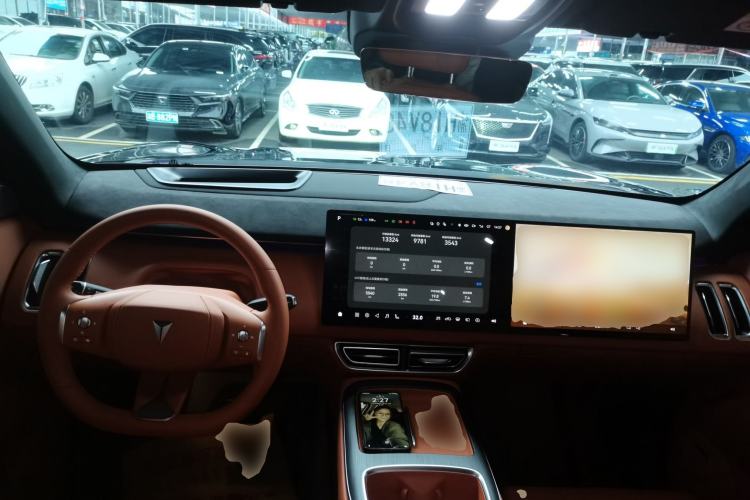 Used Deepal S09 2025 Four-Wheel Drive Ultra+ Custom Edition
