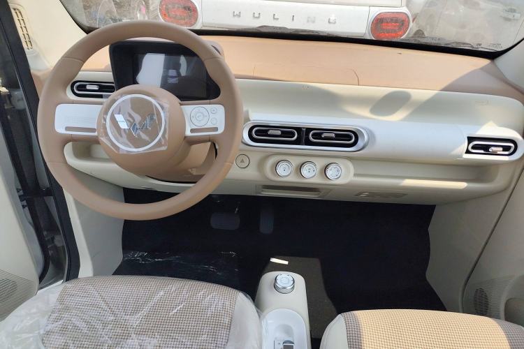 Used Wuling Hongguang MINIEV 2024 3rd Generation 215km Youth Edition