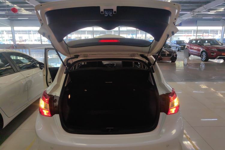 Used Nissan Tiida 2021 1.6L CVT Cool Edition