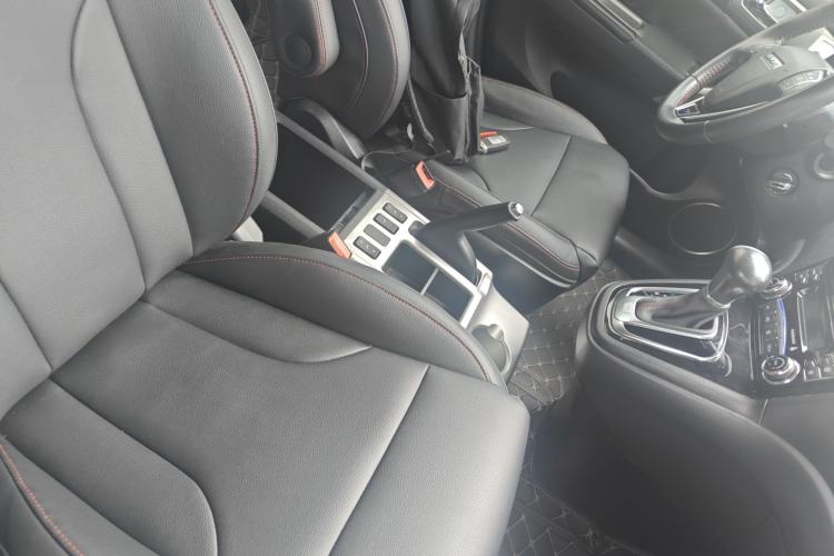 Used Haval H6 2017 Classic Edition 1.5T Automatic Two-Wheel Drive Elite Model
