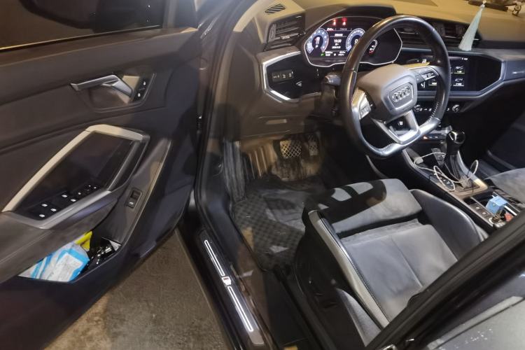 Used Audi Q3 2021 35 TFSI Fashion Dynamic Model