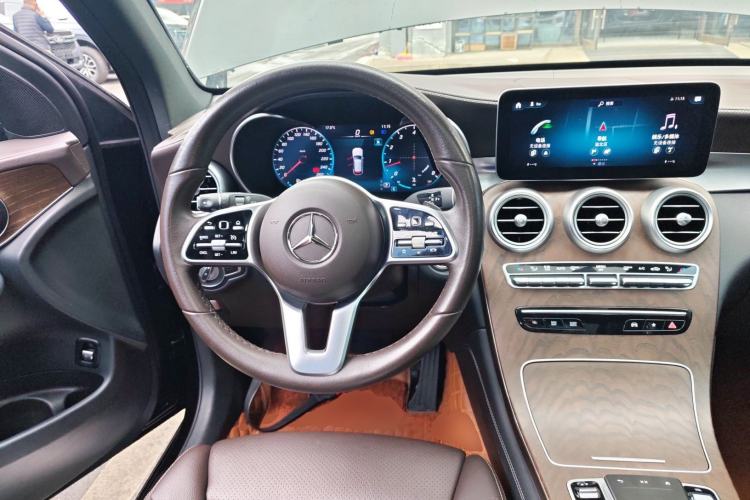 Used Mercedes-Benz GLC 2022 GLC 260 L 4MATIC Luxury Model Steering Wheel