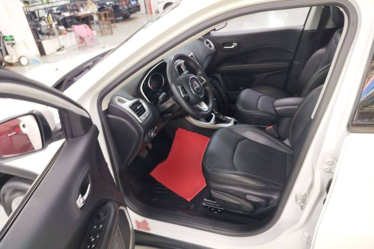 Used Jeep Compass 2017 200T Automatic Family Enjoyment Four-Wheel Drive Edition