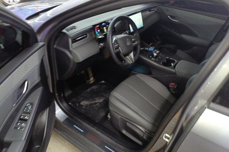 Used BYD Qin PLUS 2025 DM-i Smart Drive 55KM Leading Model
