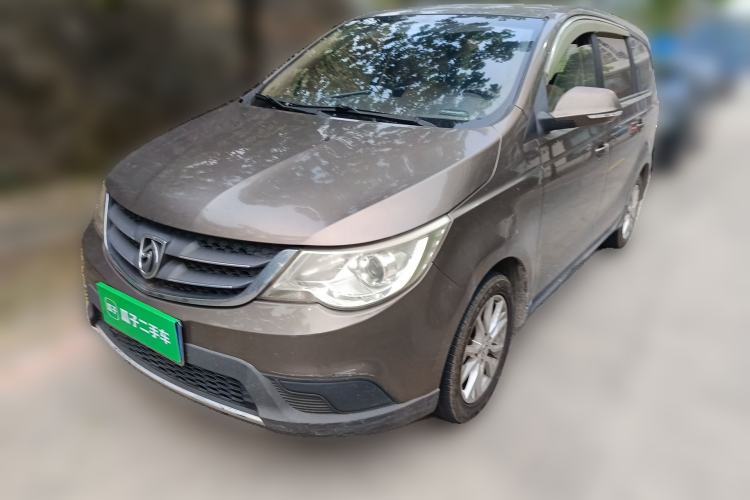 Used Baojun 730 2014 1.5L manual standard trim 7 seats