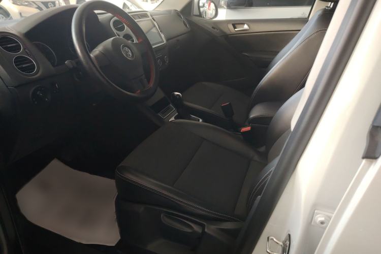 Used Volkswagen Tiguan L 2016 280TSI Automatic Two-Wheel-Drive Silk Road Style Edition