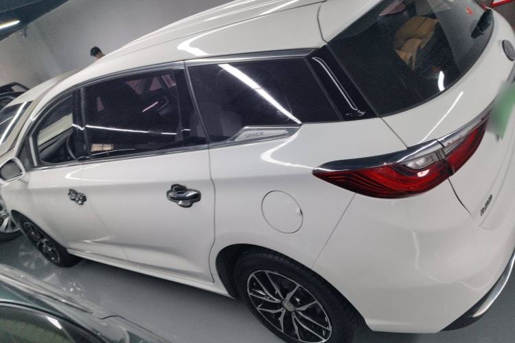 Used BYD Song MAX 2018 1.5T Automatic Smart Connect Luxury 6-Seater
