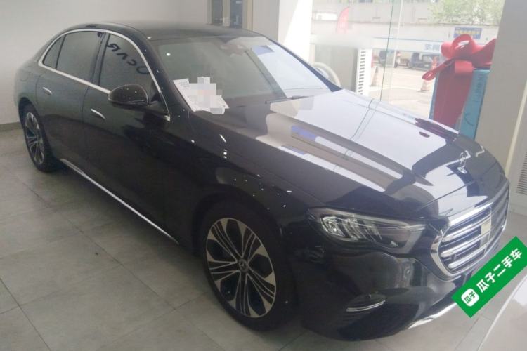 Used Mercedes-Benz E-Class New Energy 2024 E 350 e L Plug-in Hybrid Sedan Front Right 45 Deg