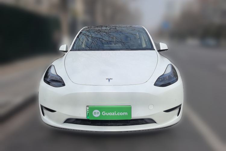 Used Tesla Model Y 2023 Long-Range All-Wheel-Drive Version