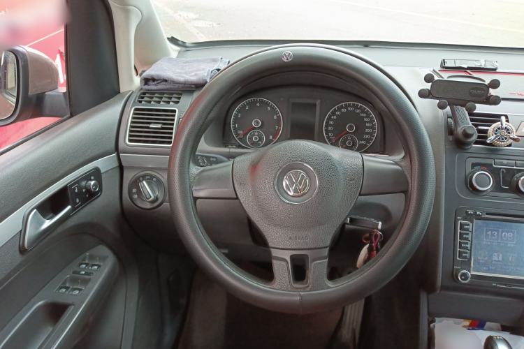 Used Volkswagen Touran 2015 1.4T DSG Comfort Edition 5 Seats Steering Wheel