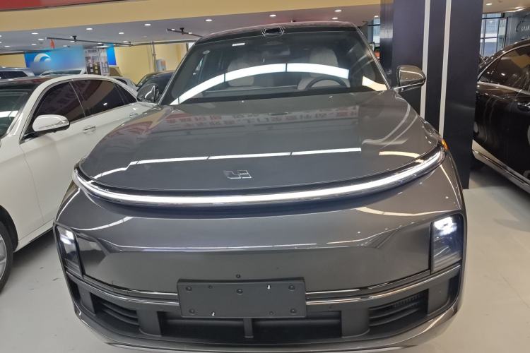 Used Li Auto L8 2025 Max Smart Refresh Edition
