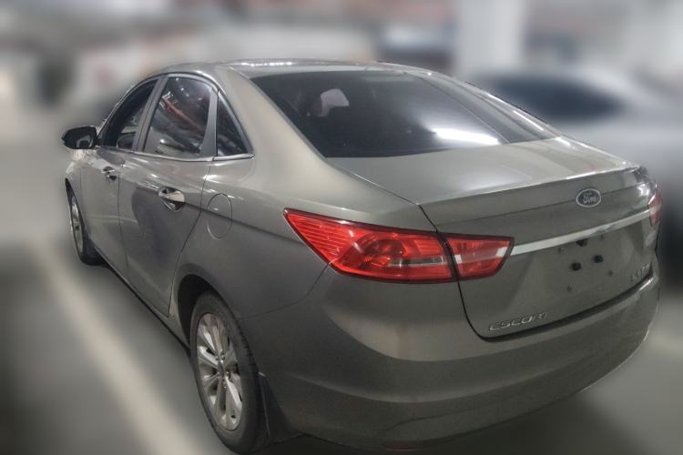 Used Ford Escort 2015 1.5L Automatic Fashion Model
