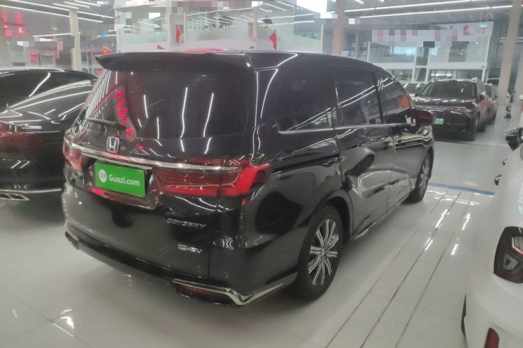 Used Honda Odyssey 2024 2.0L eHEV Sharp & Enjoy Edition