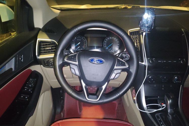 Used Ford Edge 2015 2.0T GTDi Two-Wheel-Drive Elite Edition
