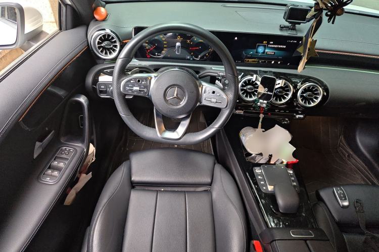 Used Mercedes-Benz A-Class 2022 Restyled A 200 L Sport Sedan Fashion Version
