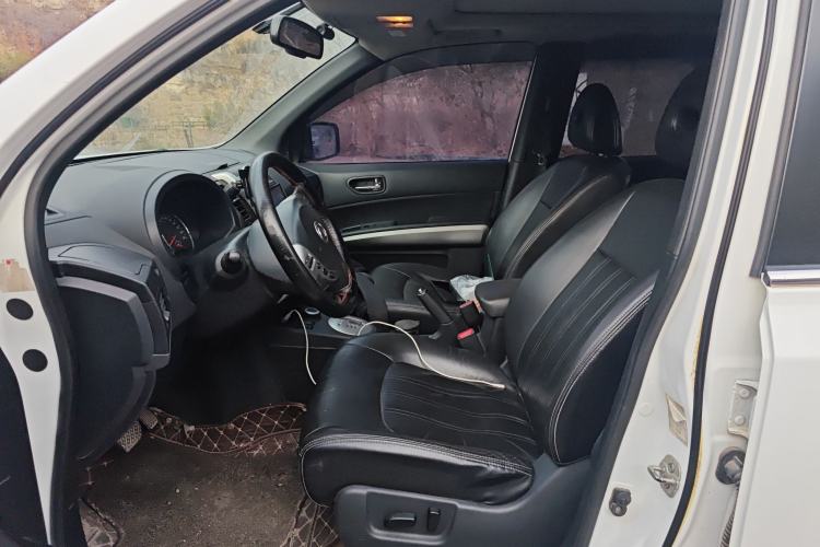 Used Dongfeng Fengdu MX6 2015 2.0L CVT 4x4 Dream Edition
