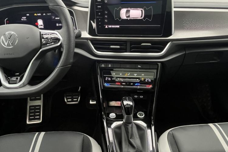 Used Volkswagen T-ROC 2023 300TSI DSG Two-Wheel-Drive Chen Guang Edition
