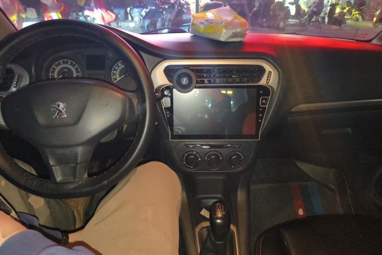 Used Peugeot 301 2016 1.6L Manual Comfort Edition
