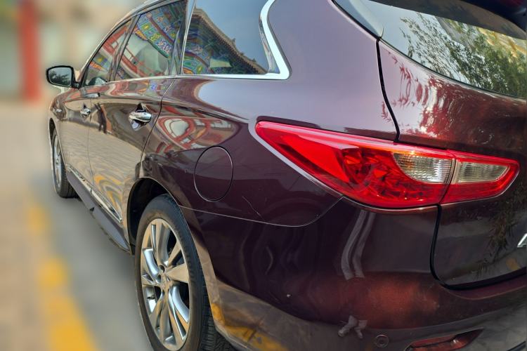 Used Infiniti QX60 2014 2.5 S/C Hybrid Two-Wheel Drive Excellence Edition
