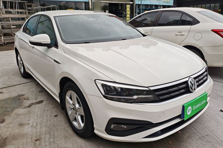 Used Volkswagen Lamando 2021 230TSI DSG Fashion Edition Front Right 45 Deg