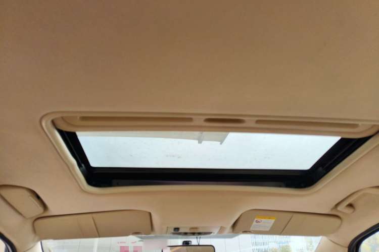 Used Ford S-MAX 2008 2.3L 7-Seater Luxury Version
