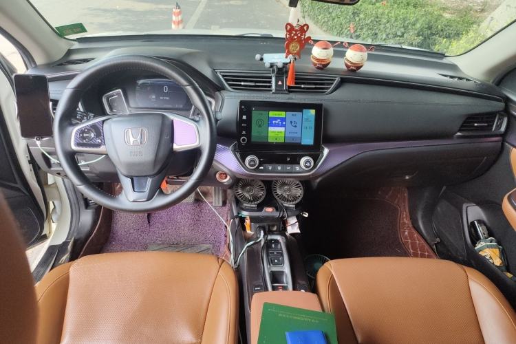 Used Honda Envix 2021 Rui Hybrid 1.5L Pure Comfort Edition Center Console