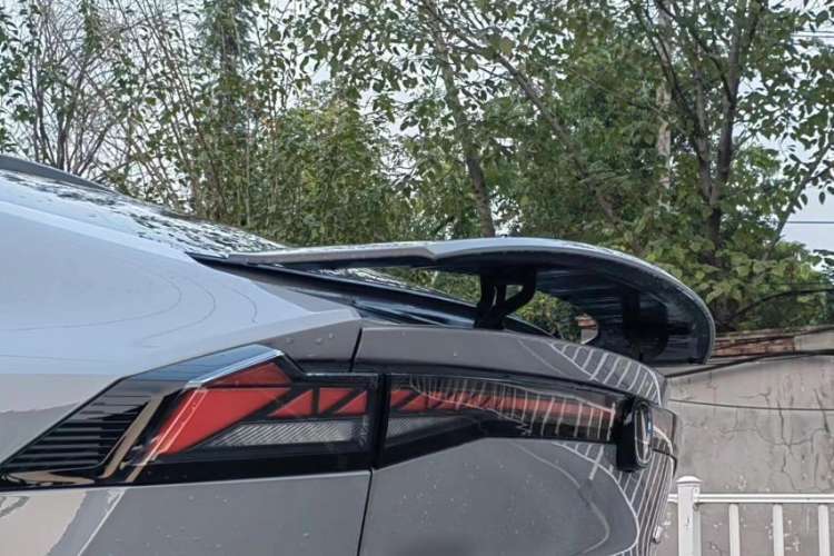 Used CHANGAN UNI-V 2024 1.5T Prestige Edition Exterior 4