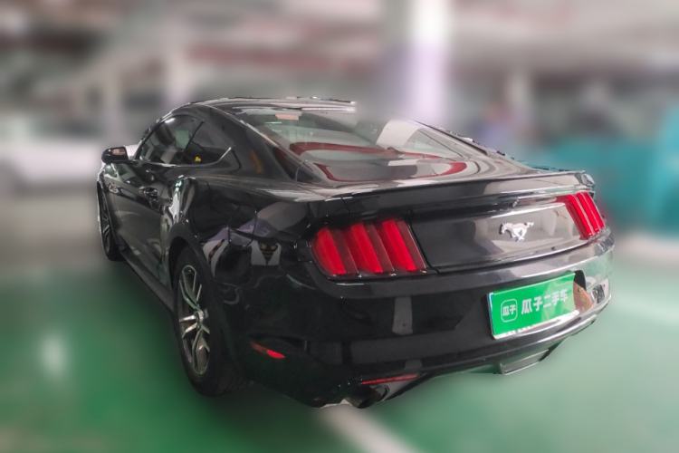 Used Ford Mustang 
