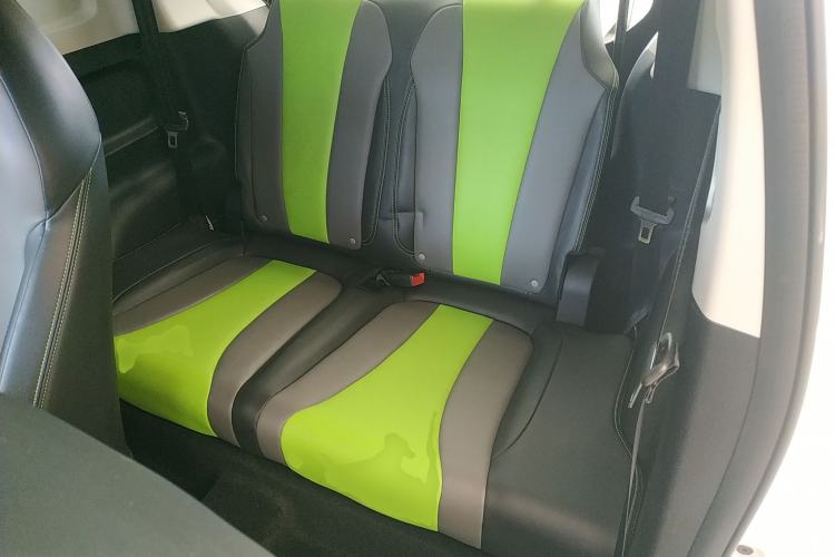 Used Roewe Clever 2021 302 km New Four-Seater Super-Efficient Version Left Rear Seat