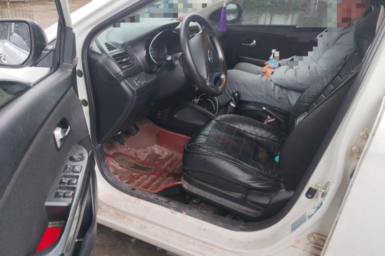 Used Kia K2 2015 Sedan 1.4L MT GLS
