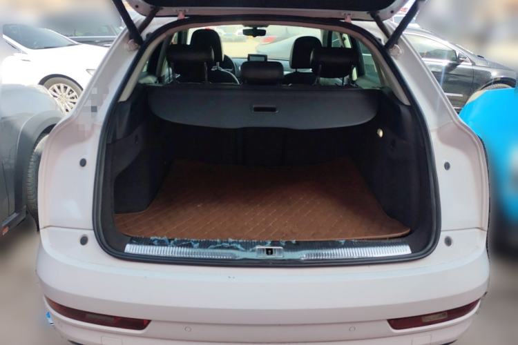 Used Audi Q3 2017 35 TFSI Fashion Model Trunk