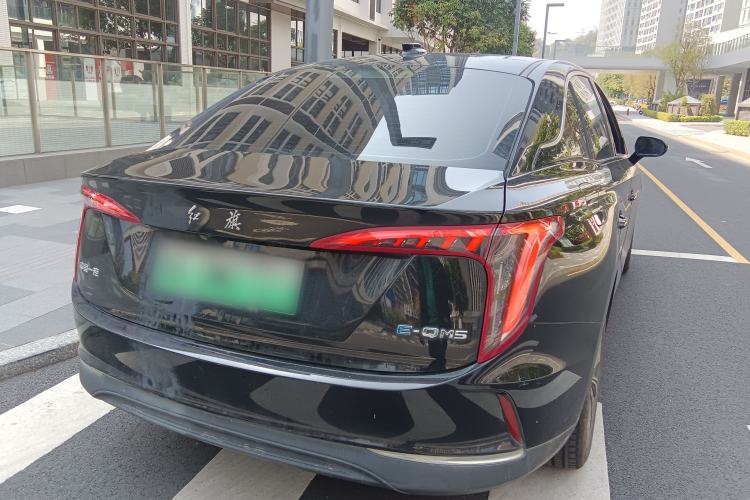 Used Hongqi E-QM5 2022 431 km Charge & Enjoy Edition
