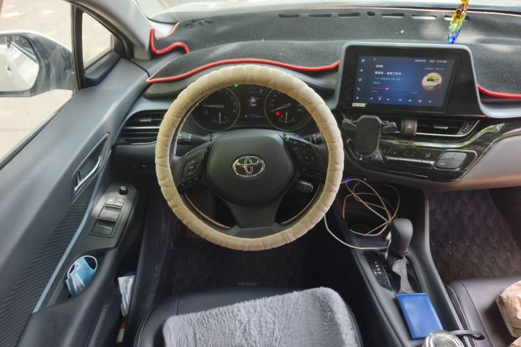 Used Toyota IZOA 2021 2.0L Enjoy Edition