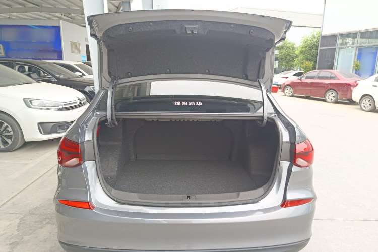 Used Chevrolet Monza 2022 320 Automatic Enjoyment Sunroof Version