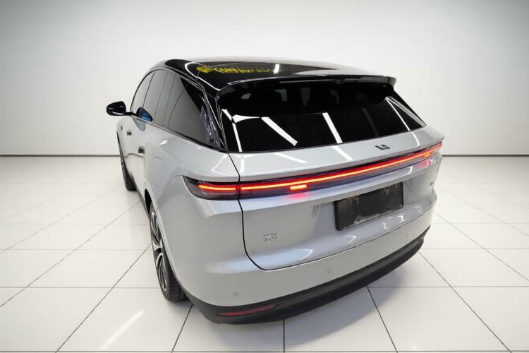 Used Li Auto i6 2025 Model Two-Wheel-Drive Standard Type