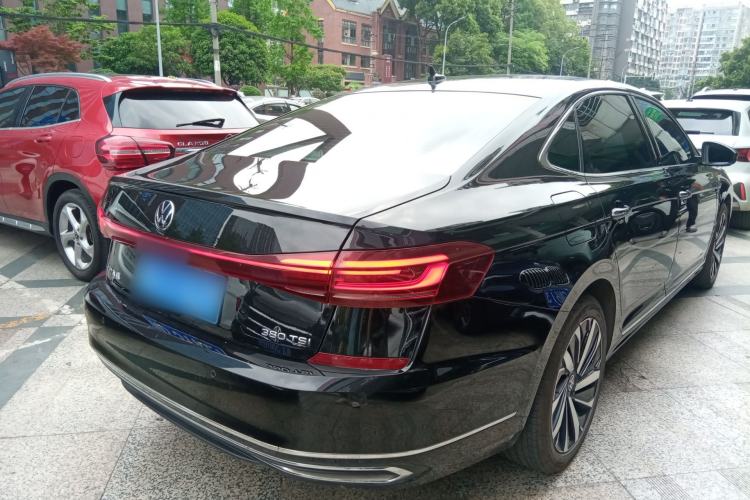 Used Volkswagen Passat 2024 380TSI Dragon Glory Edition Rear Right 45 Deg