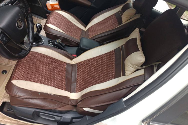 Used FAW Senya R7 2016 1.6L Manual Smart Version
