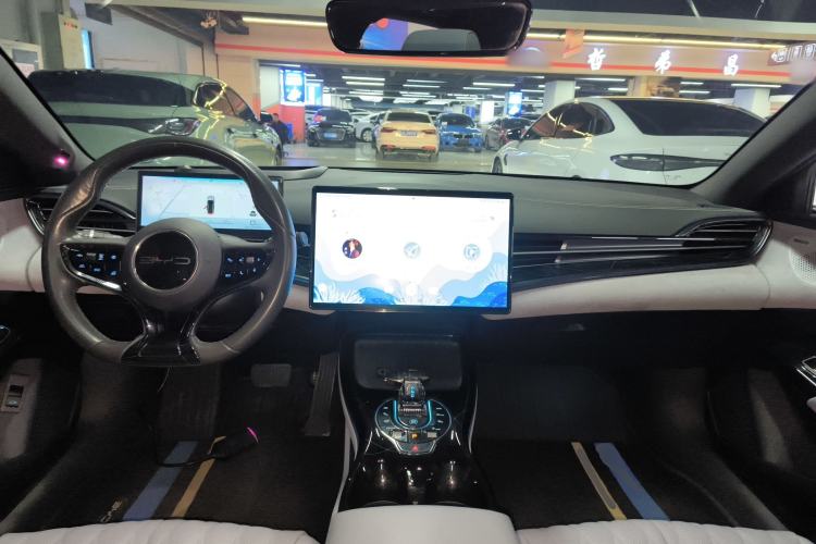 Used BYD Seal 2022 700 km Long-Range Rear-Wheel-Drive Version
