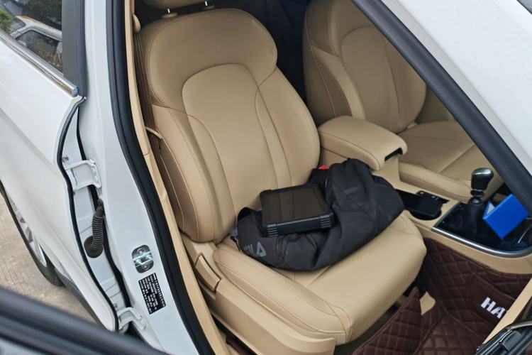 Used Haval H2 2016 Red Label 1.5T Manual 4x4 Luxury Model