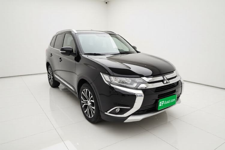 Used Mitsubishi Outlander 2018 2.0L Two-Wheel Drive Glory Edition 5 Seats