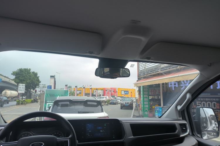 Used Ford Transit 2023 2.0T Gasoline Manual Multifunction Commercial Vehicle Short Wheelbase Low Roof 5/6 Seats
