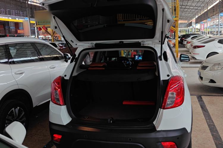 Used Buick Encore 2015 1.4T Automatic Two-Wheel Drive Urban Elite Version
