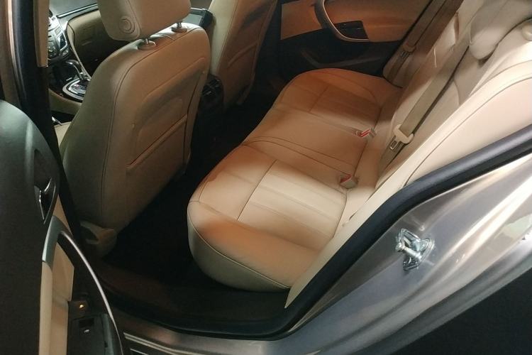 Used Buick Regal 2015 2.0L Elite Fashion Edition Left Rear Seat