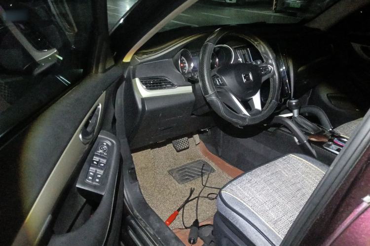 Used Zotye SR7 2016 1.5T CVT Cube Heart Edition China IV Standard Driver Seat