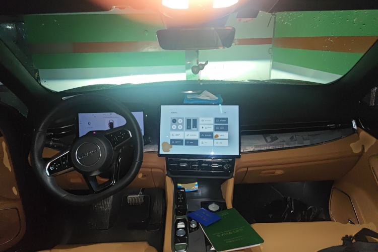 Used Lynk & Co 09 EM-P 2024 2.0TD EM-P Four-Wheel Drive ULTRA Six-Seater
