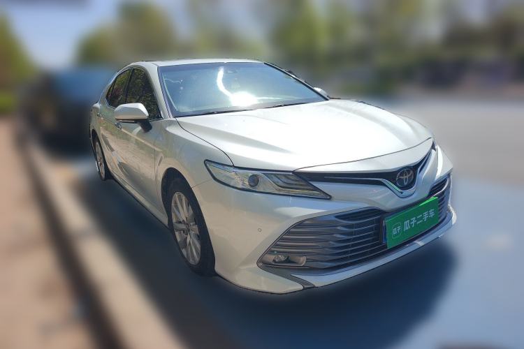 Used Toyota Camry 2019 2.0G Luxury Edition China VI Standard Front Right 45 Deg