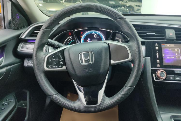 Used Honda Civic 2016 220TURBO CVT Luxury Edition
