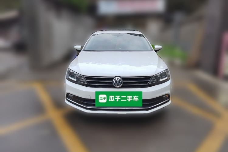 Used Volkswagen Sagitar 2015 230TSI Manual Comfort Version