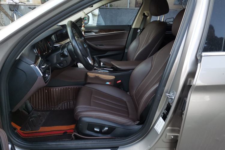 Used BMW 5 Series 2018 525Li Luxury Package Left Front Seat